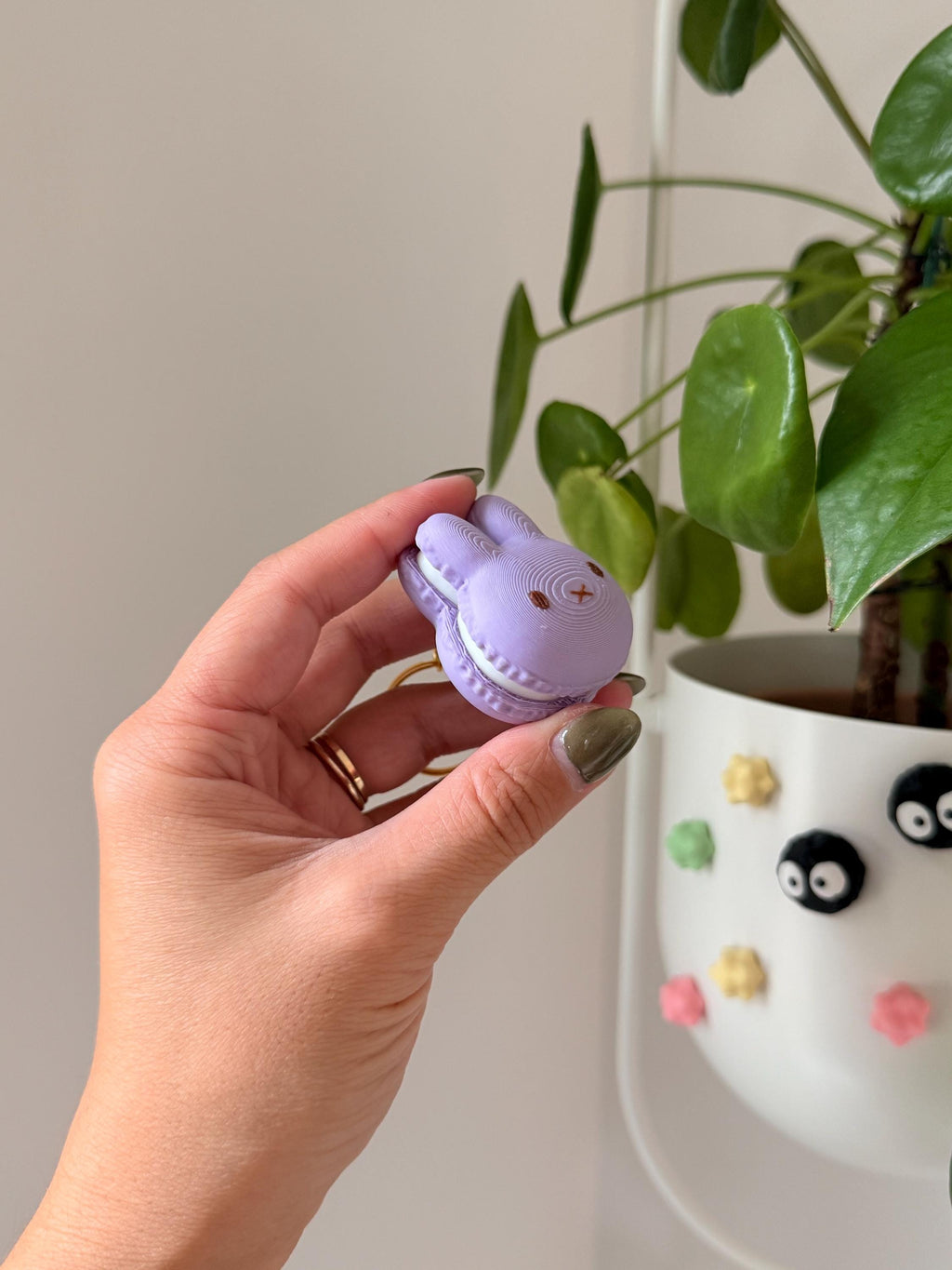 Bunny Macaron Fidget Clicker Keychain | 3D Printed Desk Toy (Clicky or Silent) __etsy:8056319076