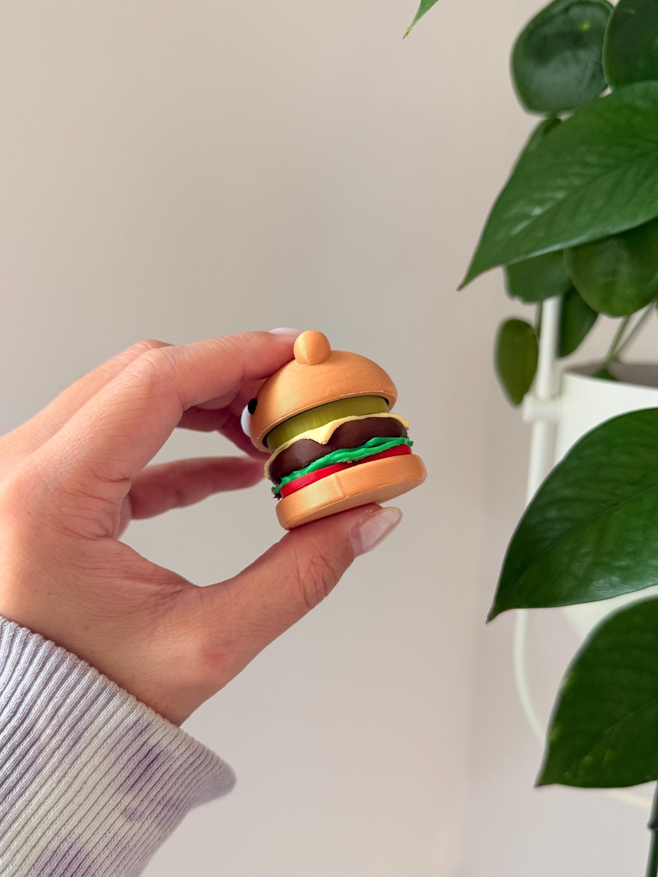 3D Printed Bear Burger Fidget Clicker, Desk Buddy Toy (NO keychain) __etsy:7987170402