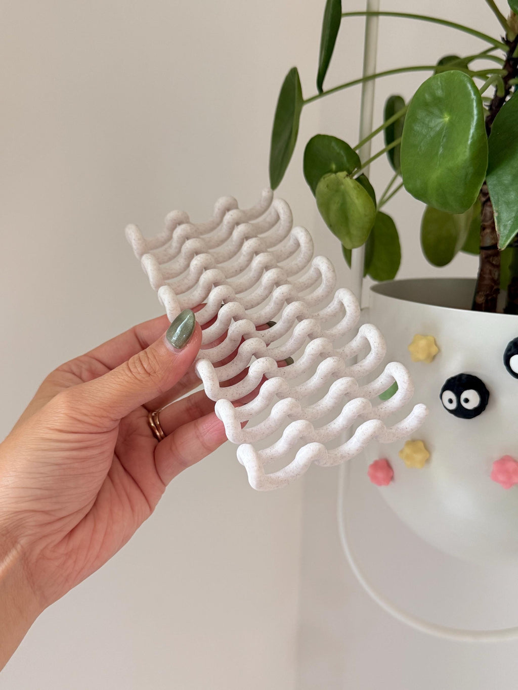 3D Printed Wavy Pen Holder Desk Organizer | Squiggle Pencil Tray | Minimalist Pastel Office Decor __etsy:8056573148
