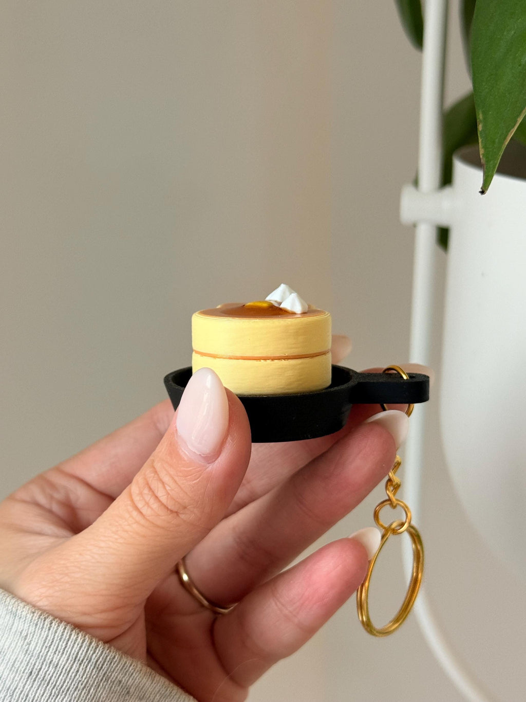 Pancake Bunny Fidget Clicker Keychain | 3D Printed Desk Toy, Kawaii Accessory __etsy:7859912380