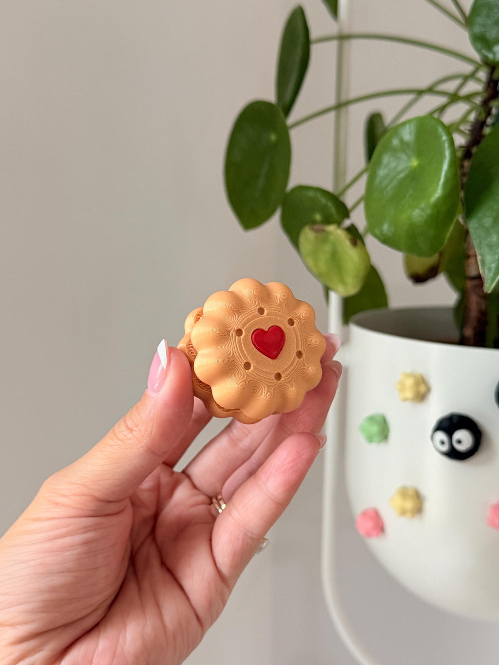 Shortbread Cookie Fidget Clicker, Heart Jam Sandwich Toy, 3D Printed Keychain Accessory __etsy:8085360962