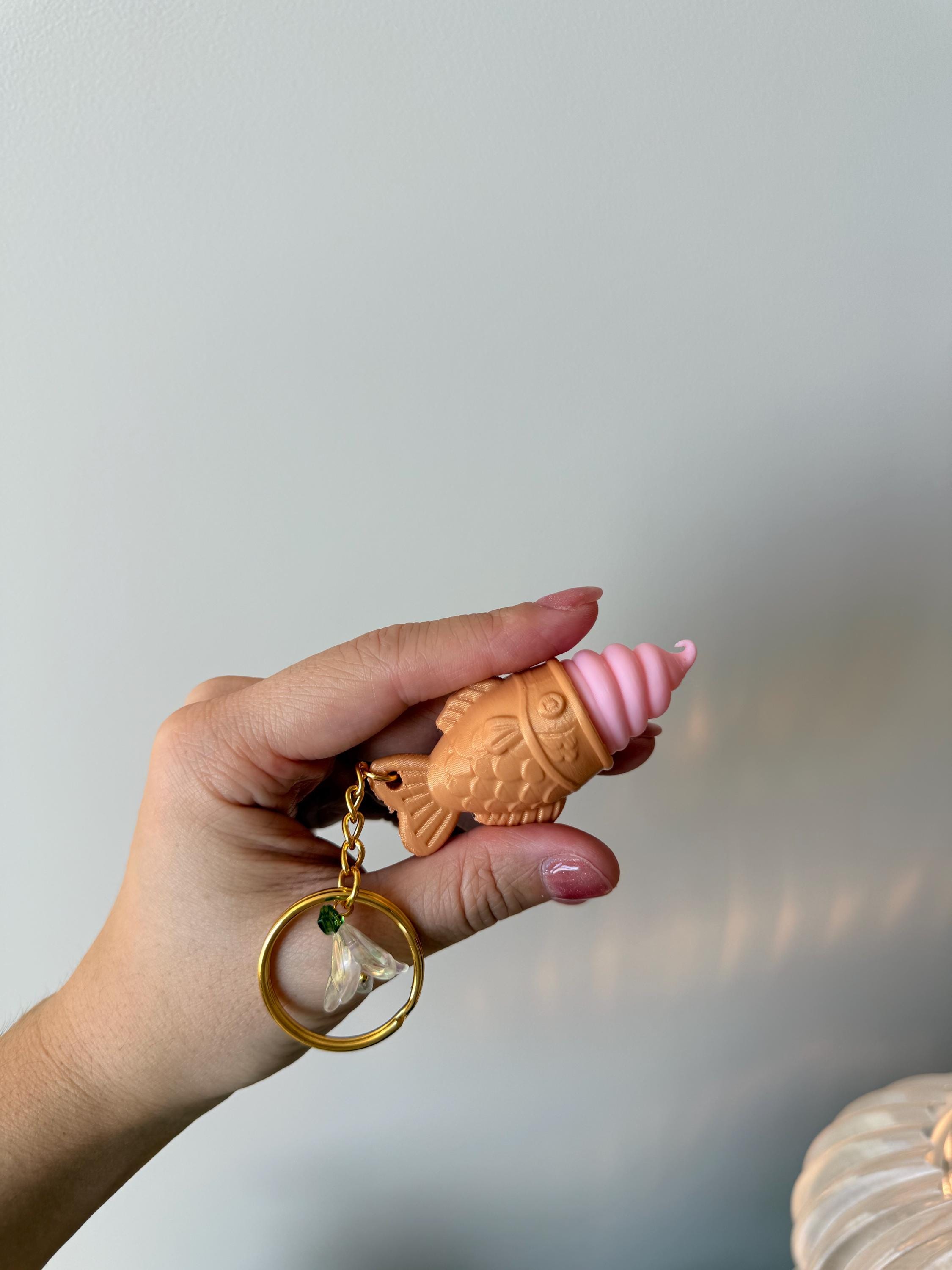 Taiyaki Ice Cream Fidget Clicker - 3D Printed Japanese Waffle Fish Toy - Kawaii Food Haptic Keychain - Sushi Dessert Stress Relief Gift __etsy:7626973126