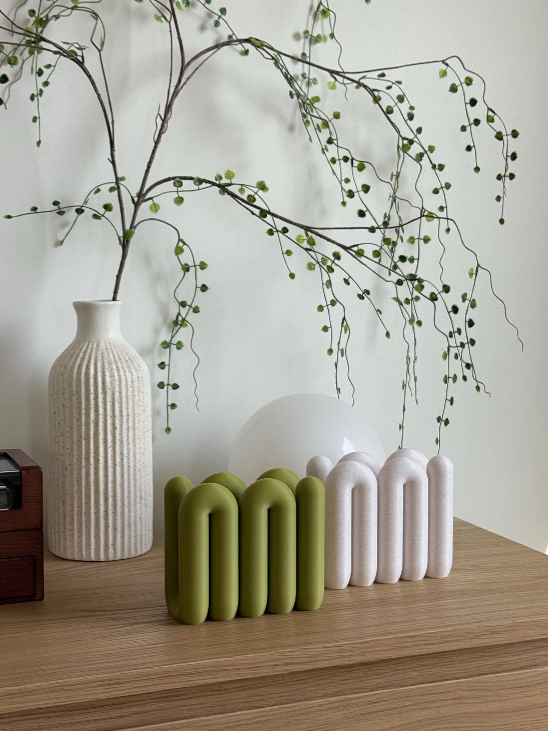 Wavy Laptop Stand | Sculptural 3D Printed Desk Organizer | Modern MacBook Dock __etsy:8177684993