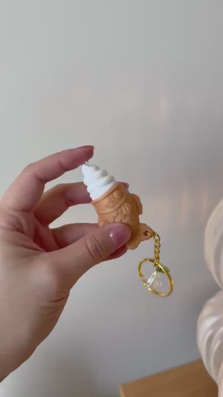 Taiyaki Ice Cream Clicker Keychain | 3D Printed Kawaii Fidget Toy