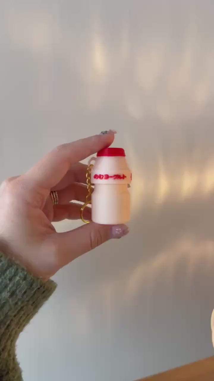 3D Printed Clicker Fidget – Kawaii Japanese Yogurt Keychain, Desk Toy (PLA)